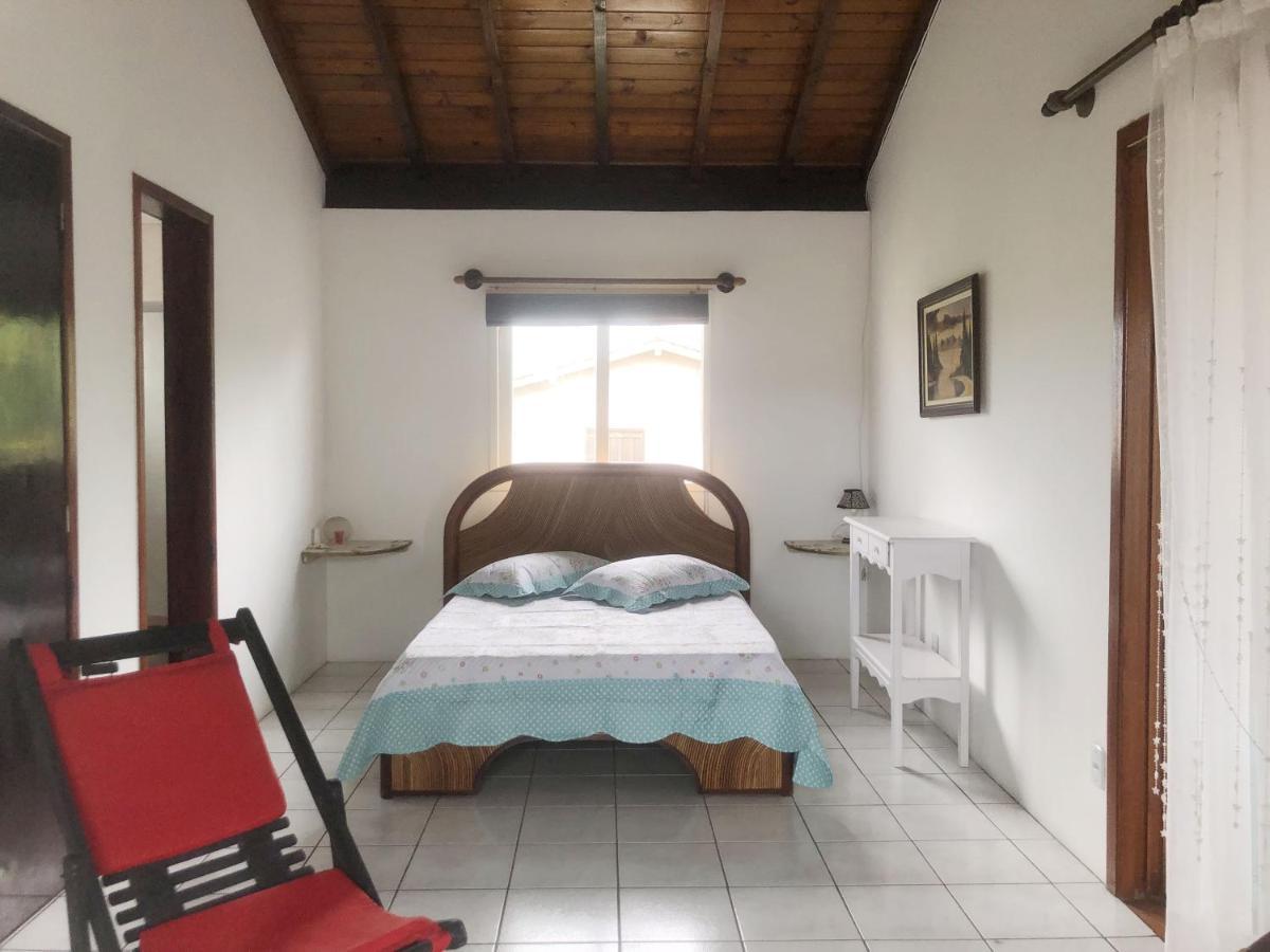 Casa Centro Garopaba 1 Suite C/ Sacada Εξωτερικό φωτογραφία